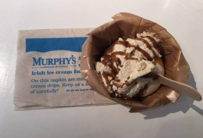 Murphy's Ice Cream outside