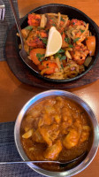 Noori's Indian Cuisine food