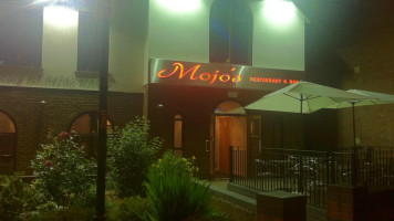 Mojo's Restaurant Bar food