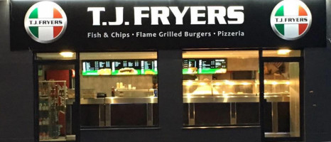 T J Fryers Takeaway inside