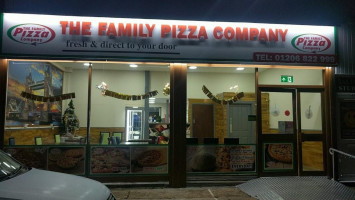 The Family Pizza Alresford outside