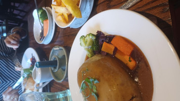 Banningham Crown food