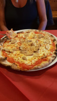 Pizzeria Da Martino inside