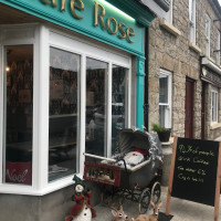 Cafe Rose Caledon outside