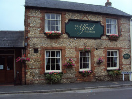 The Alfred Free House outside