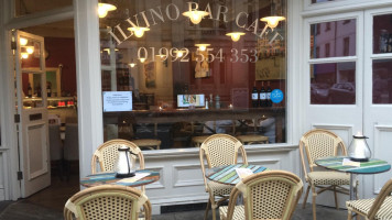 Il Vino And Cafe inside