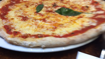 J Pizzeria E Cucina Italiana food