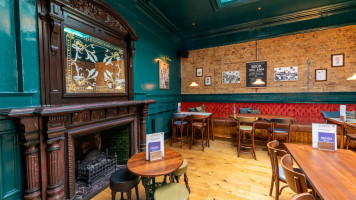 The North London Tavern inside