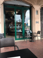 Morning Cafe' Padova inside