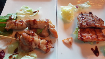 Okinawa-fusion Experience Sushi Bari inside
