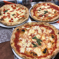 Pizzeria Costa A Spaccanapoli food