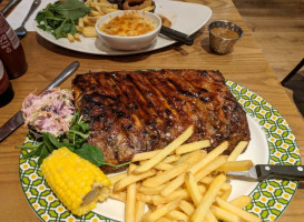 Harvester The Amesbury Archer food