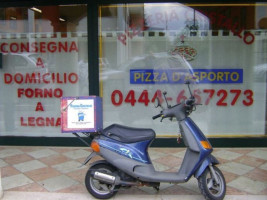 Pizzeria Cristallo Di Sette Giuseppe outside