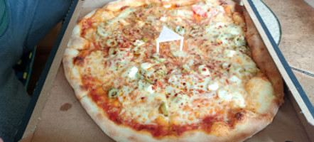 Oasen Pizza Grill food