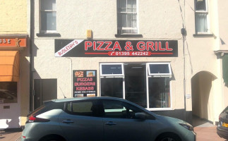 Budleigh Pizza And Grill outside