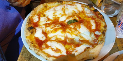 Il Piccio Pizzeria food