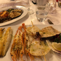 Pizzeria Lo Scoglio Di Gaeta Antonio food