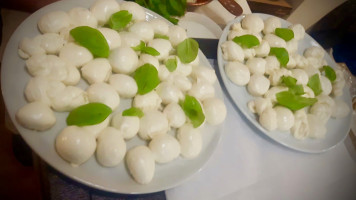 Orobianco Street Mozzarella food