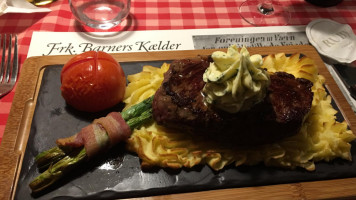 Frk. Barners Kaelder food