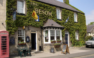 The Besom Inn inside