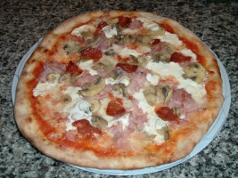L'angolo Della Pizza Di Mazzoleni Paola Carolina Pizzeria D'asporto food
