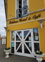 Foldens Cafe outside
