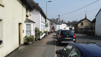 Taw River Inn And Holiday Cottage inside