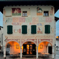 Palazzo Dipinto food