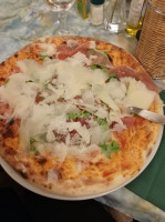 Pizzeria Trattoria Tiramisu food