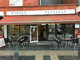 Marios Pizza inside