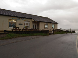 Hartley's Beach Shop And Cafe outside