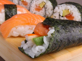Tashi Sushi food