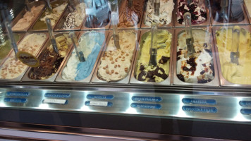 Sorgente Del Gelato outside