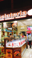 Gelateria Yogurteria inside