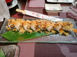 Sushi Tako inside
