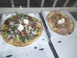 Pianeta Pizza Di Caltabiano Mattia food