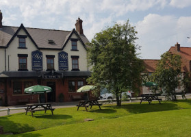 The Star Inn outside