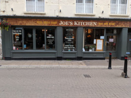 Joe's Kitchen outside