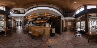 Wallace's Alba Italian Wine Bar/restaurant inside