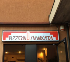Samarcanda Pizzeria outside