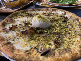 Ara Dell'etna Pizza E Food food