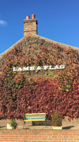 The Lamb Flag Inn outside