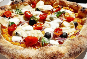 Pietra In Grani Pizzeria food