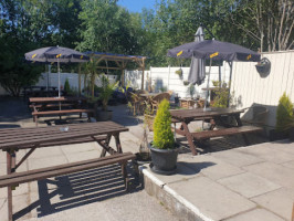 Gardeners Arms inside