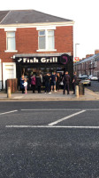 Paul's Fish Grill outside