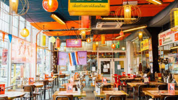 Zaap Thai Street Food inside