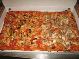 Basiliko Pizzeria food