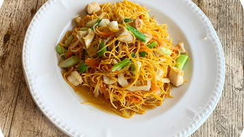 Try Thai Noodle inside