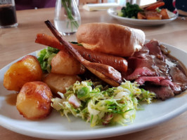 The Clanfield Tavern food