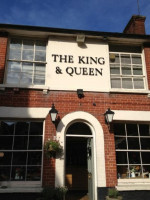The King Queen Pub inside
